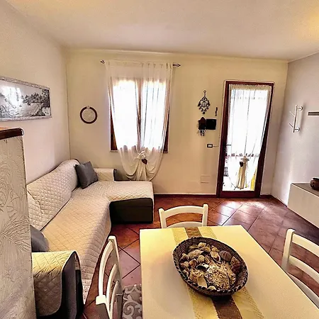 Iss Travel, Casa Li Bandi In San Teodoro, 6 Beds, Air Conditioning And Private Outdoor Area Apartmán *
